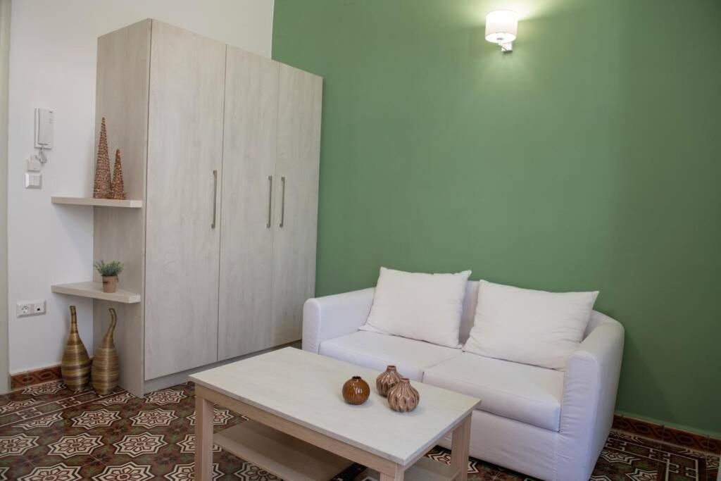 The Little Big Apartment In The Heart Of Heraklion Экстерьер фото
