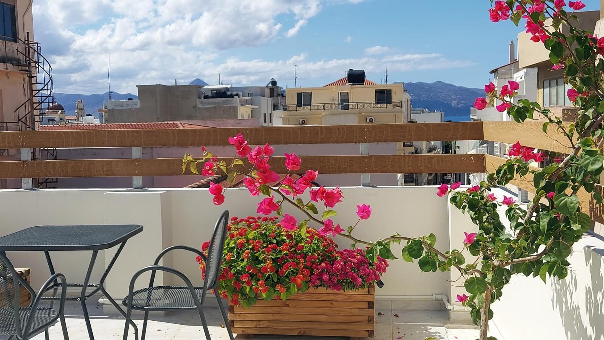 The Little Big Apartment In The Heart Of Heraklion Экстерьер фото